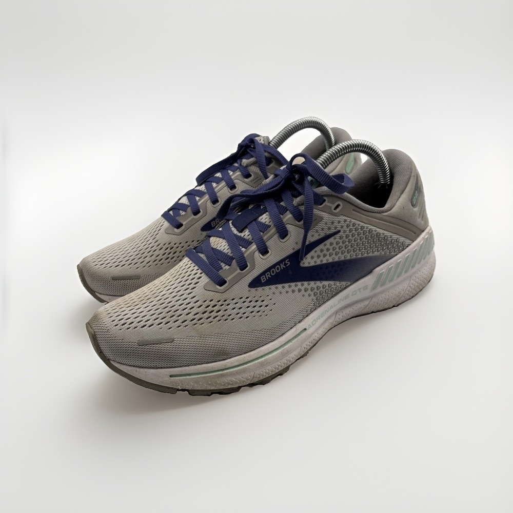 Brooks Adrenaline GTS 22 Womens Size 10 Running Ahtleisure Training Stained